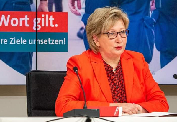 Pressekonferenz: Inka Gossmann-Reetz spricht zur Halbzeitbilanz 2022 der SPD Fraktion über innere Sicherheit